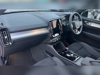 Used Volvo XC40 2025 for sale - 77158026: Photo