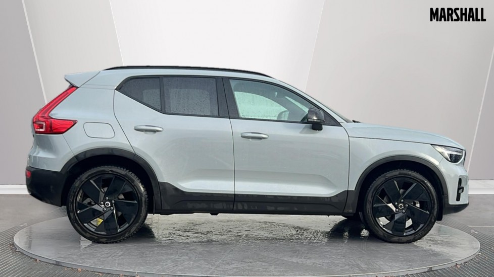 Used Volvo XC40 2025 for sale - 76908102: Photo 3