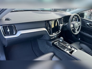 Used Volvo V60 2025 for sale - 76872946: Photo