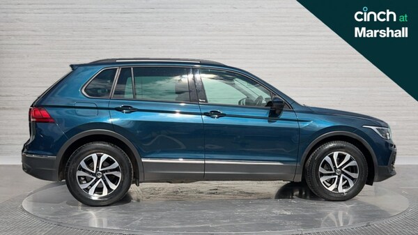 Used Volkswagen Tiguan 2021 for sale - 75481111: Photo 2