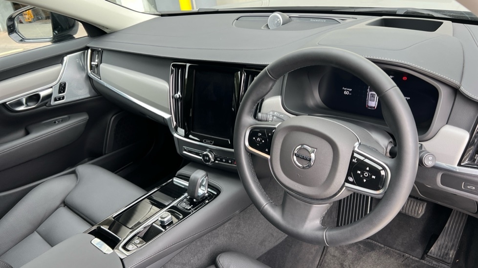 Used Volvo V90 2024 for sale - 77401408: Photo 5