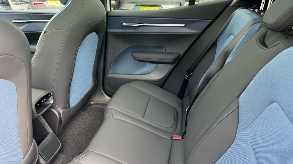 Used Volvo EX30 2025 for sale - 76458881: Photo 10