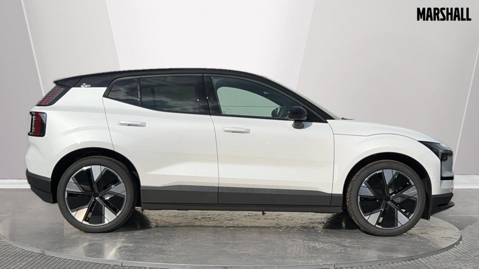 Used Volvo EX30 2025 for sale - 76458881: Photo 3