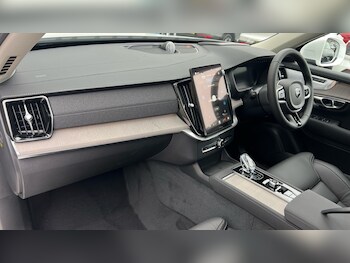 Used Volvo XC90 2025 for sale - 77353684: Photo