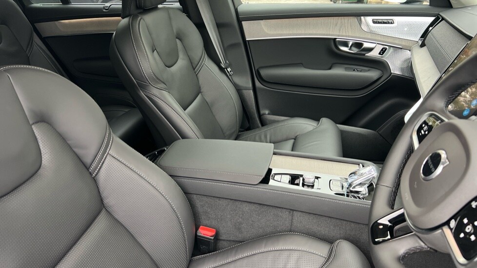 Used Volvo XC90 2025 for sale - 77353684: Photo 9