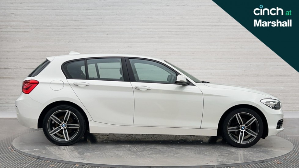 Used BMW 1 Series 2018 for sale - 76328115: Photo 2