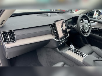 Used Volvo XC90 2025 for sale - 76208753: Photo 4