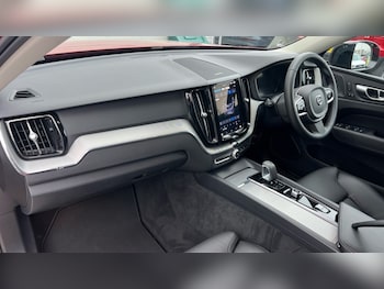 Used Volvo XC60 2024 for sale - 77627483: Photo