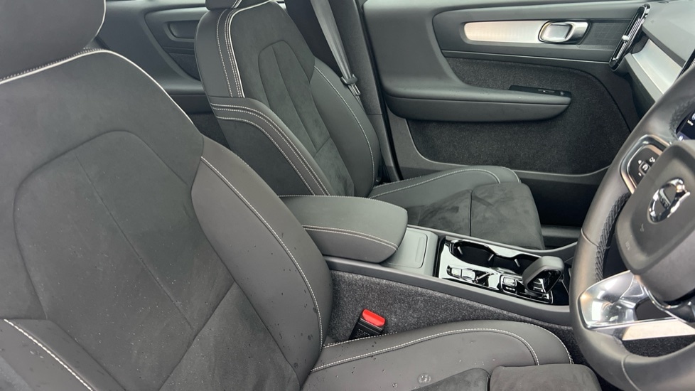 Used Volvo XC40 2025 for sale - 76874318: Photo 9