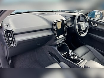 Used Volvo XC40 2024 for sale - 77372950: Photo