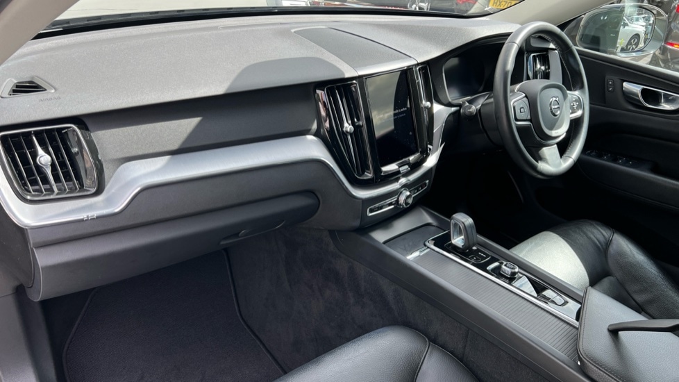 Used Volvo XC60 2021 for sale - 76095994: Photo 4