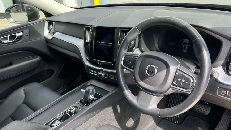 Used Volvo XC60 2021 for sale - 76095994: Photo 5