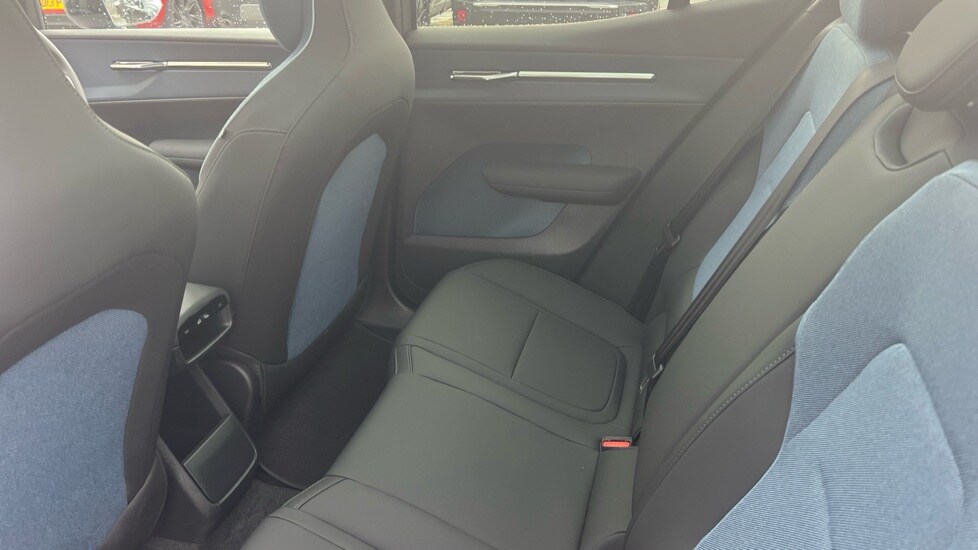 Used Volvo EX30 2025 for sale - 76350918: Photo 10