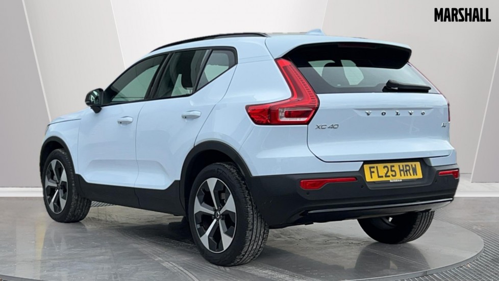Used Volvo XC40 2025 for sale - 76033767: Photo 2