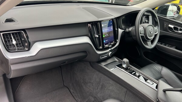 Used Volvo XC60 2022 for sale - 76203735: Photo 4