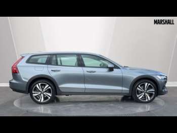 Used Volvo V60 2020 for sale - 74782839: Photo
