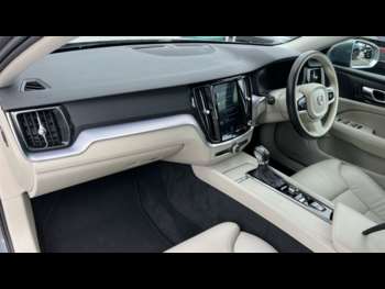 Used Volvo V60 2020 for sale - 74782839: Photo