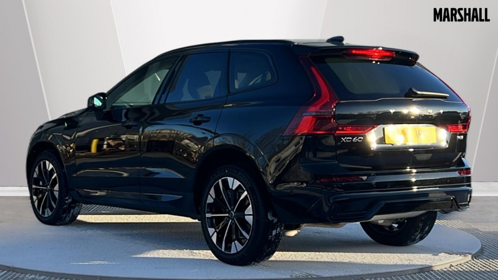 Used Volvo XC60 2025 for sale - 77618969: Photo 2