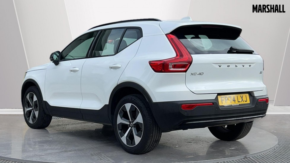 Used Volvo XC40 2025 for sale - 76868606: Photo 2