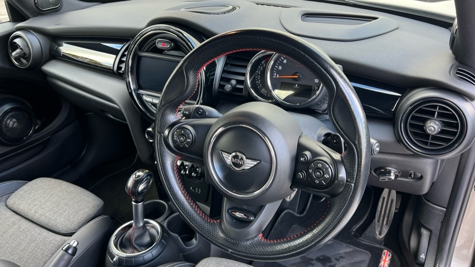 Used MINI Hatch 2016 for sale - 76328258: Photo 10