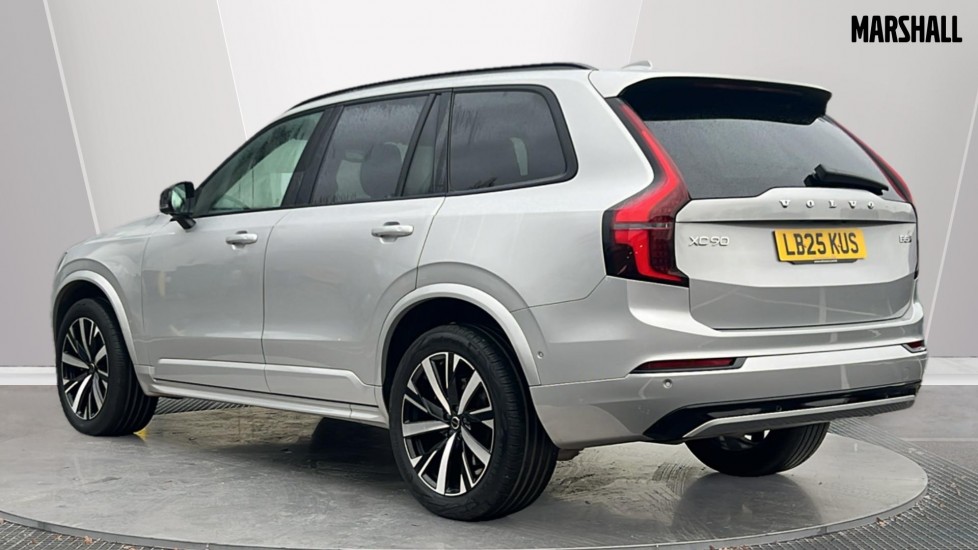 Used Volvo XC90 2025 for sale - 76915083: Photo 2
