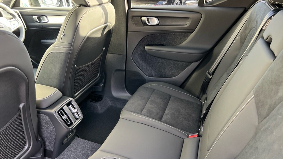 Used Volvo XC40 2025 for sale - 76874306: Photo 10