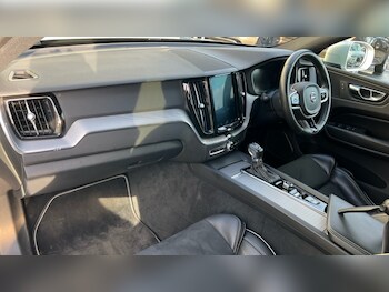 Used Volvo XC60 2018 for sale - 75771311: Photo