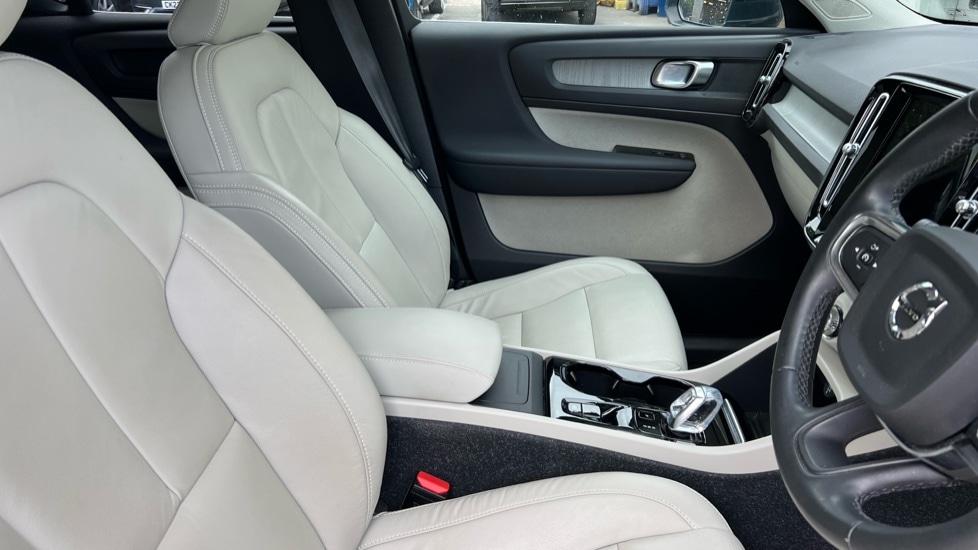 Used Volvo XC40 2021 for sale - 76124783: Photo 9