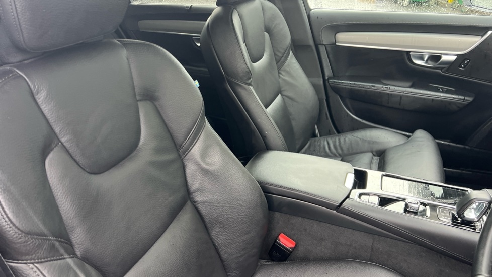 Used Volvo V90 2024 for sale - 76873073: Photo 9