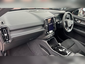 Used Volvo XC40 2025 for sale - 75481088: Photo