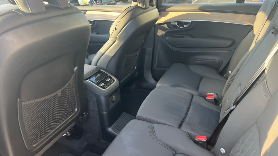 Used Volvo XC90 2025 for sale - 76872939: Photo 10