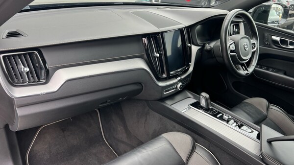 Used Volvo XC60 2019 for sale - 76116852: Photo 4