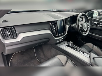 Used Volvo XC60 2019 for sale - 76116852: Photo