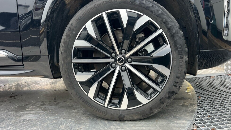 Used Volvo XC90 2025 for sale - 77565460: Photo 9