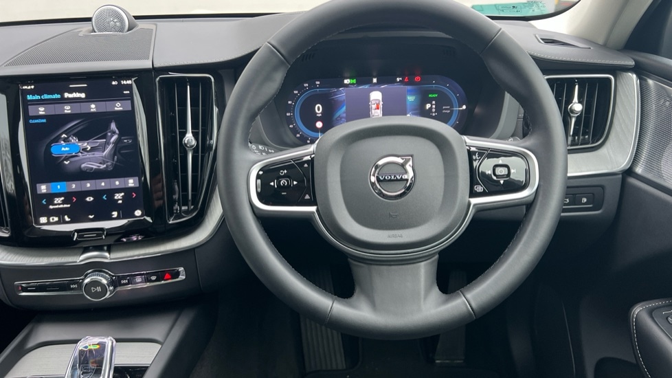 Used Volvo XC60 2025 for sale - 77372957: Photo 10
