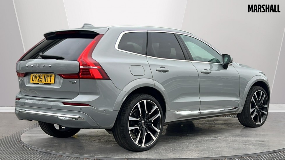 Used Volvo XC60 2025 for sale - 77372957: Photo 2