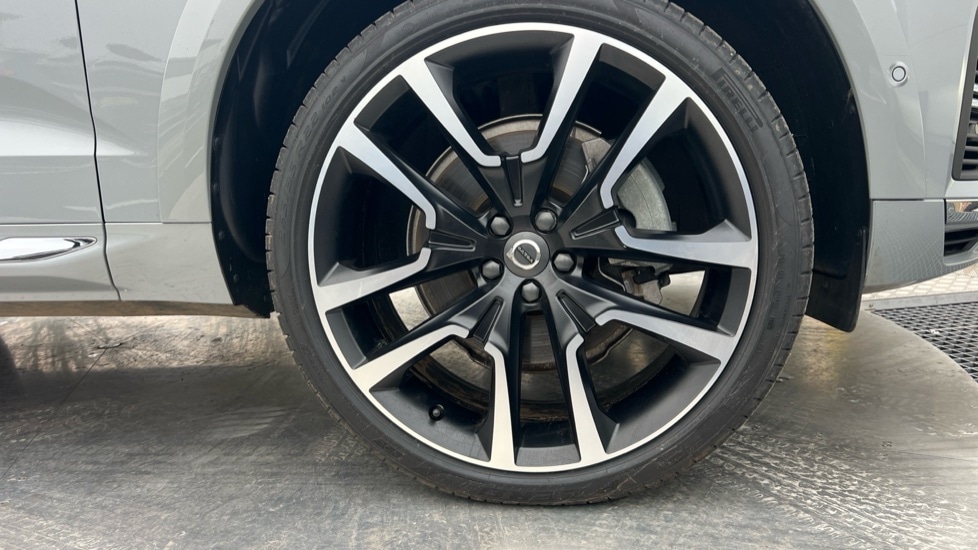 Used Volvo XC60 2025 for sale - 77372957: Photo 9