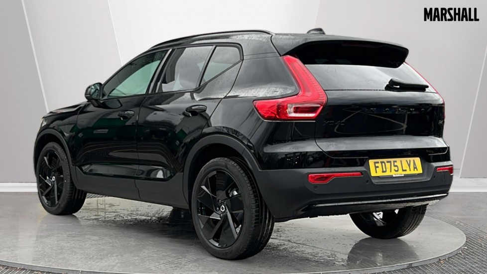 Used Volvo XC40 2025 for sale - 76874289: Photo 2