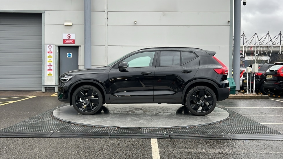 Used Volvo XC40 2025 for sale - 76874289: Photo 8