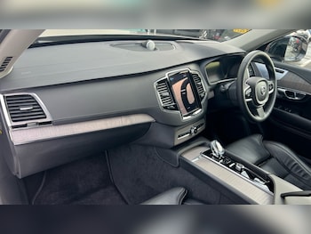 Used Volvo XC90 2023 for sale - 76873049: Photo