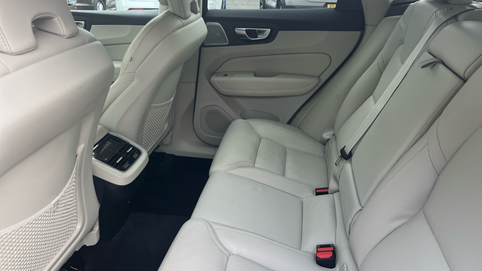 Used Volvo XC60 2025 for sale - 76870149: Photo 10