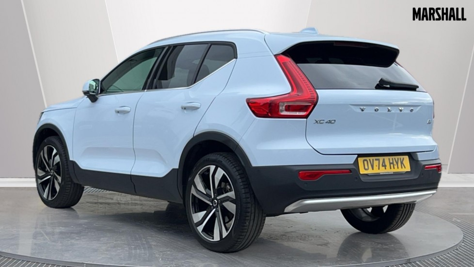 Used Volvo XC40 2024 for sale - 76871511: Photo 2