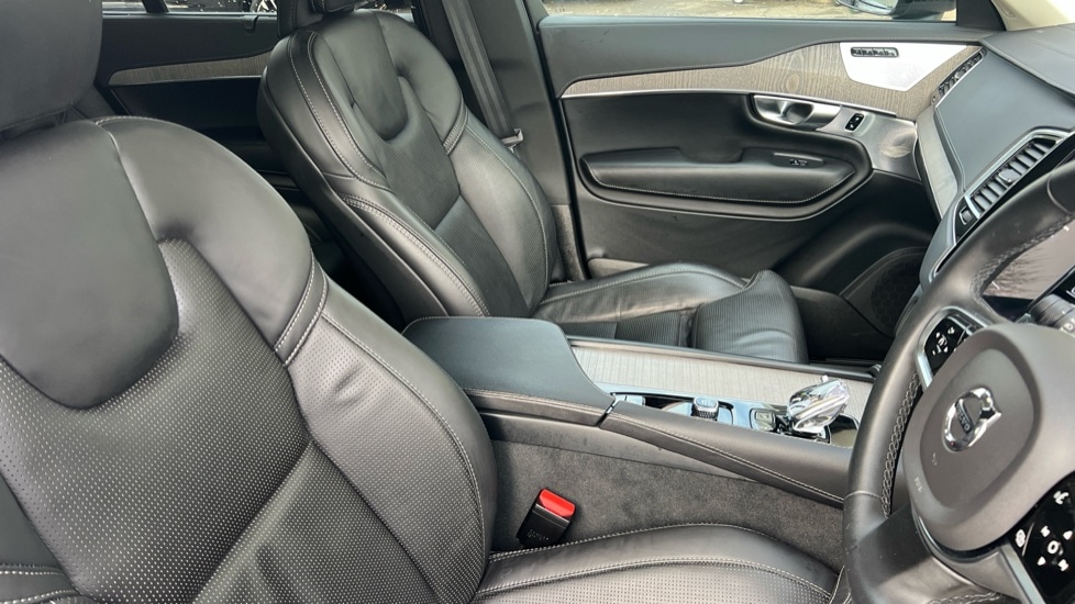 Used Volvo XC90 2023 for sale - 77133847: Photo 9
