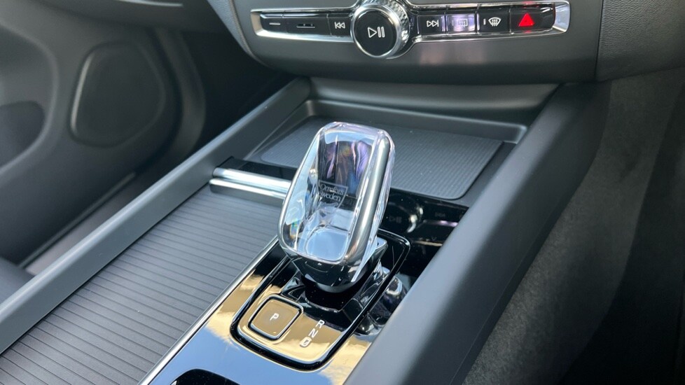 Used Volvo XC60 2025 for sale - 77075713: Photo 10