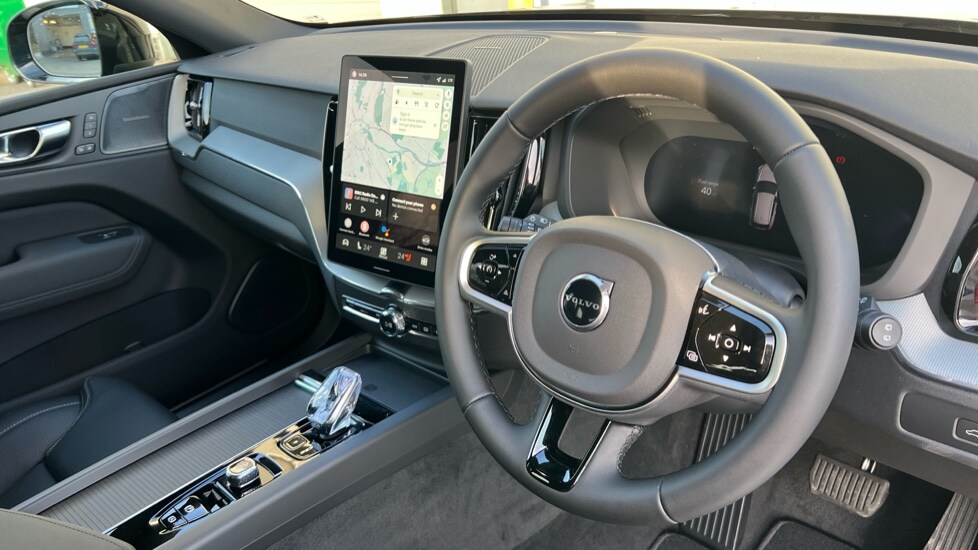Used Volvo XC60 2025 for sale - 77075713: Photo 4