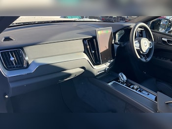 Used Volvo XC60 2025 for sale - 77075713: Photo