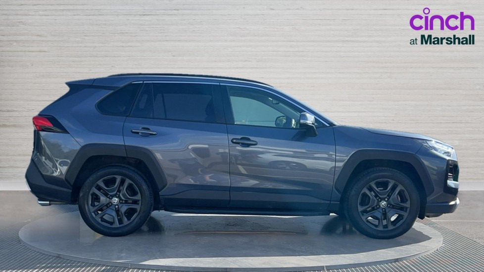 Used Toyota RAV4 2022 for sale - 76868646: Photo 2