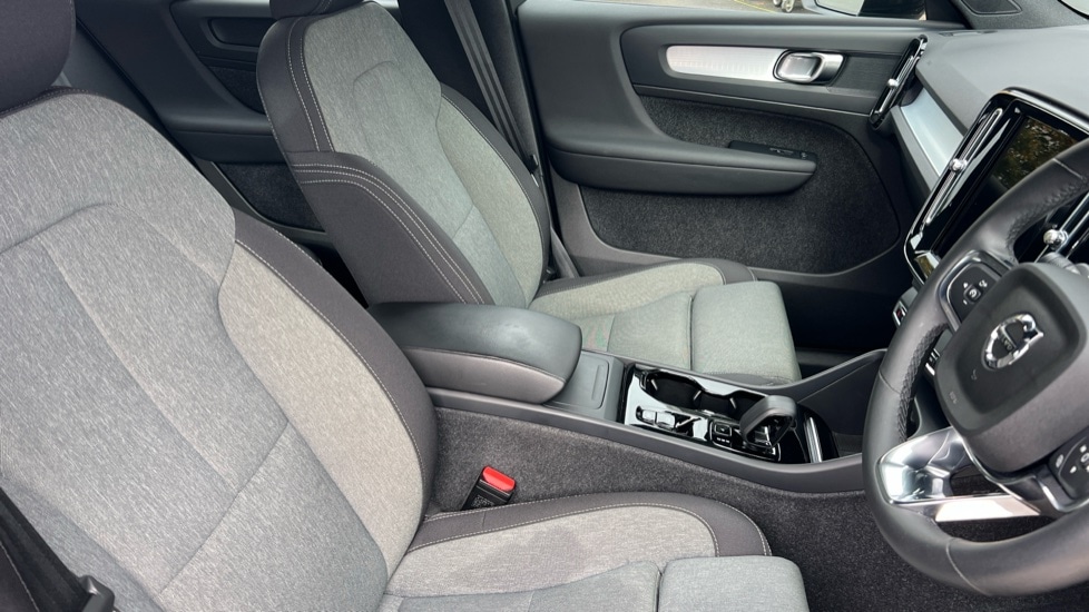 Used Volvo XC40 2023 for sale - 76514991: Photo 9