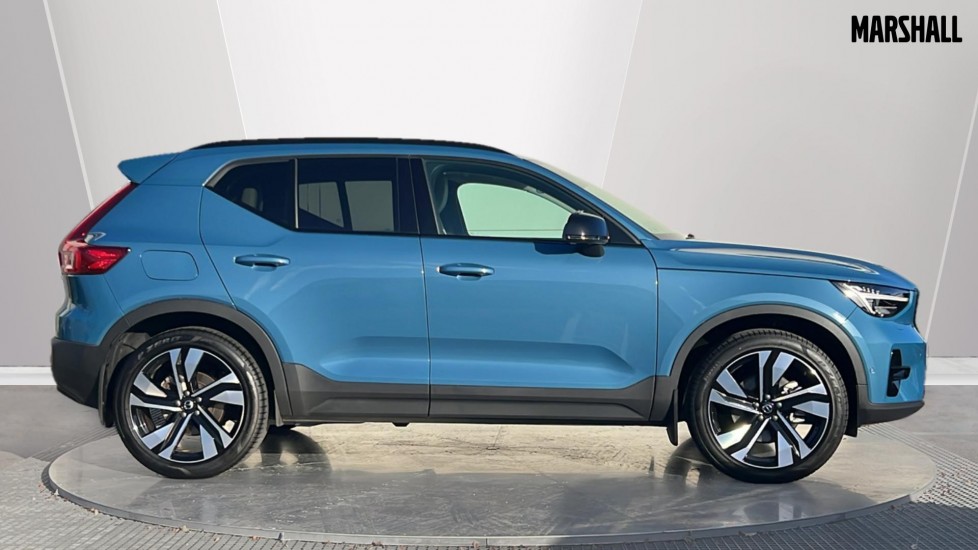 Used Volvo XC40 2024 for sale - 76873456: Photo 3