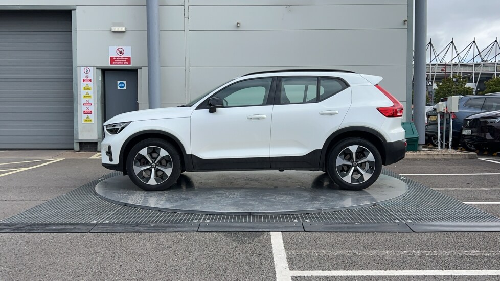 Used Volvo XC40 2025 for sale - 75722369: Photo 8